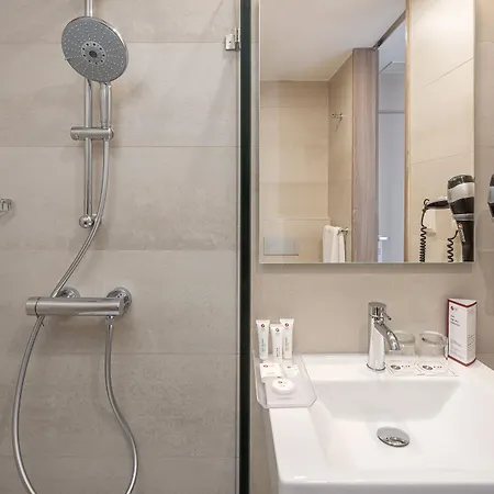 Exe Saldanha 3* ליסבון