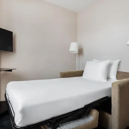 Exe Saldanha 酒店 3*